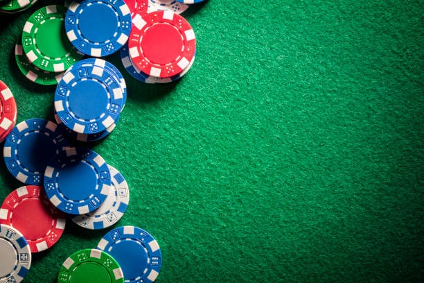 oyo Texas Hold'em Bonus live table with dealer and players